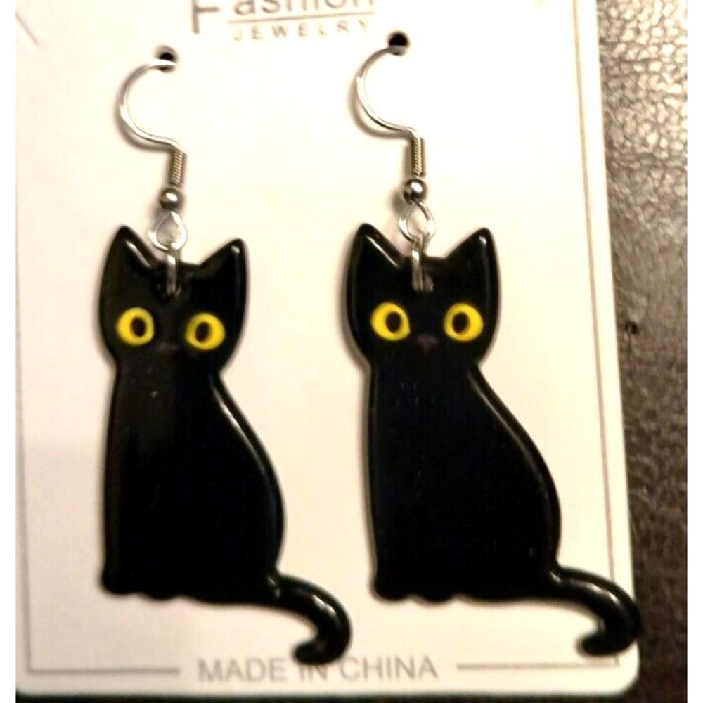 Black Cat Shaped Earrings Yellow Eyes Cats Dangle